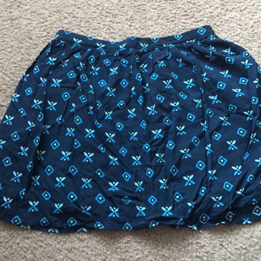 Navy pattern skirt